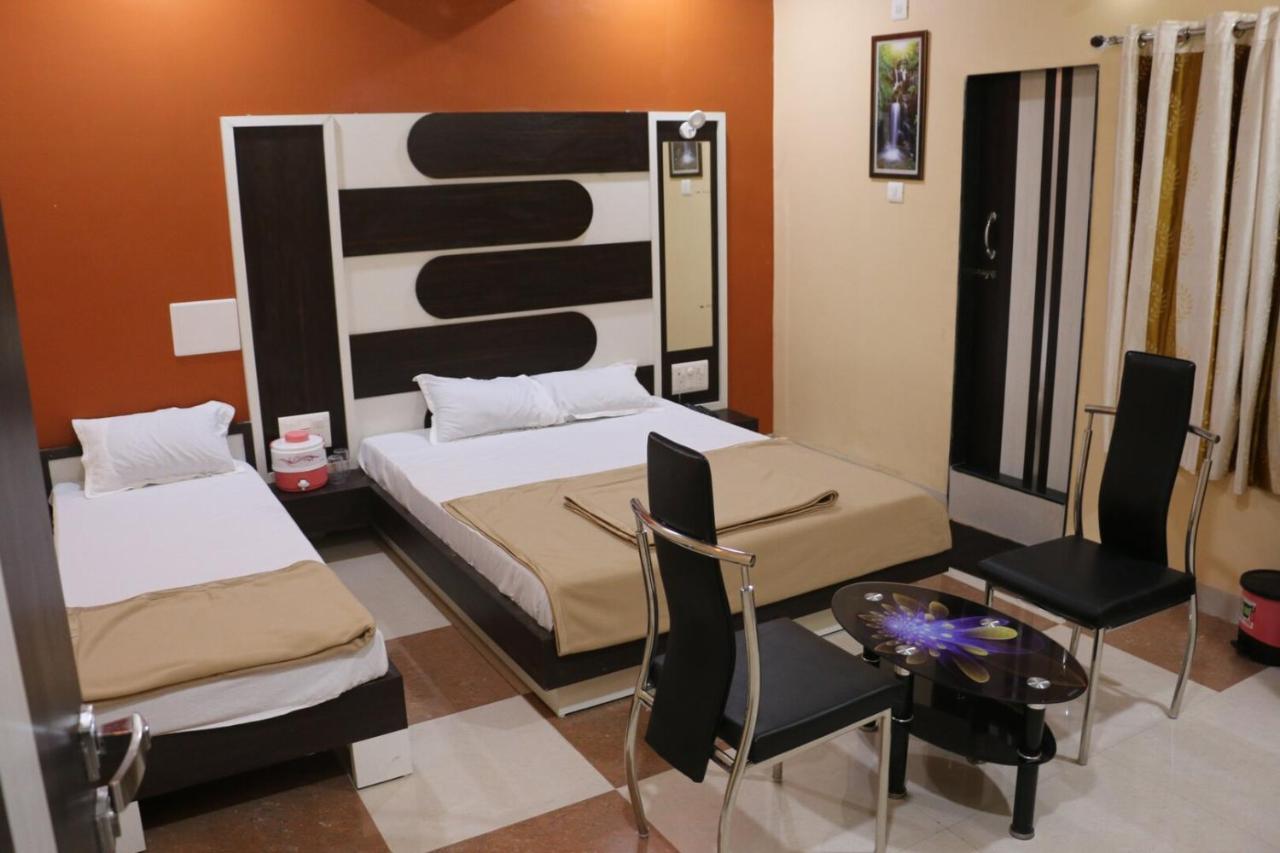 Golden Paying Guest House Diu Esterno foto